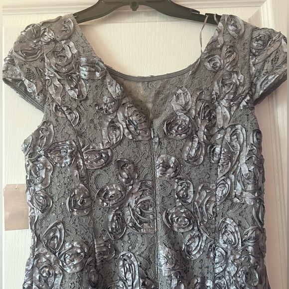 Alex Evenings Women's midi A-Line Rosette Dress - Picture 5 of 9